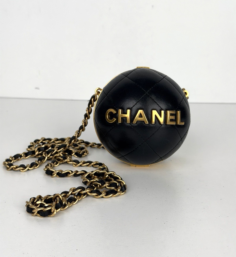 Chanel Sphere Minaudiere Clutch Bag in Black Leather Gold-tone Hardware NFC E-8